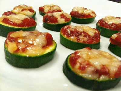 tapas de mini pizza de calabacín